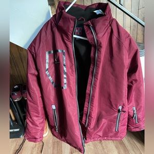 Swiss+Tech jacket. Burgundy. Snow. Waterproof. Snow ski. Snowboard.